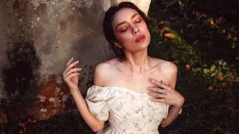 Nude art model Rebecca Tun's honest feelings about age, change and acceptance