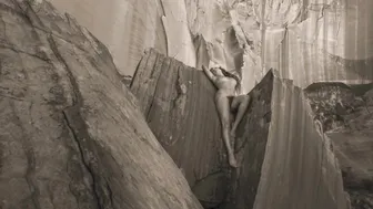 Stunning nude models in nature. Falling in love with naked humanity as art. #3