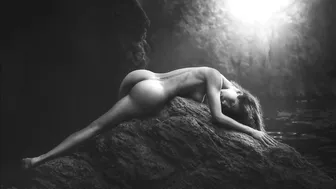 Exquisite Fine Art Nude Images by Master Photographer Paolo Lazzarotti #4