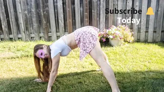 Yoga stretching in a skirt outside #maskedmodelfit #onlyfriends #ootd #grwm #maskedmodelvids #4