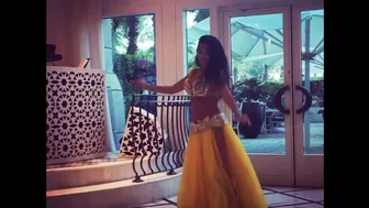 Belly dance - floorwork dancer maya - Oxana belly dancer