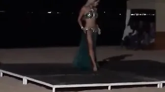 #bellydance - Dubai dosert dancing, arabic belly dance show #5