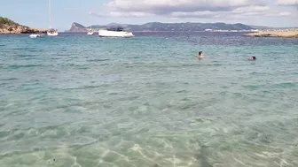 Un paseo por Cala Bassa (IBIZA) 4K OCTUBRE ES VERANO #2