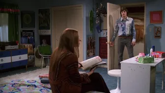 Implied Nudity - That '70s Show: S4E20 #6