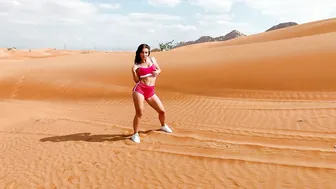 Super Dance in the Desert | Beautiful Video from Dubai #2