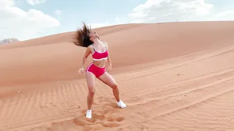 Super Dance in the Desert | Beautiful Video from Dubai #5