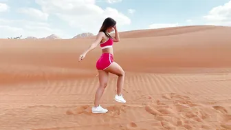 Super Dance in the Desert | Beautiful Video from Dubai #8