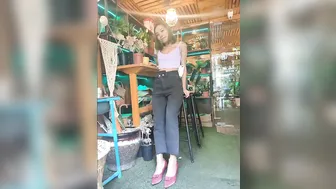 PHOTOSHOOTING IN A GARDEN SHOP ||COFFEE SHOP|| Julia #8