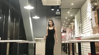 WALKING LIKE A QUEEN // JULIA // KANTHARYAR SHOOPING MALL // YANGON #3