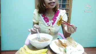 Eating Mone Hin Nga//Burmese Snack//Myanmar Girl #6