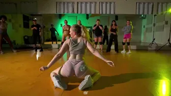 Courtney Sanderson Twerk Class in LA #1