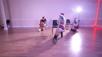 Elle Christmas Twerk - Debii Works Choreo #3