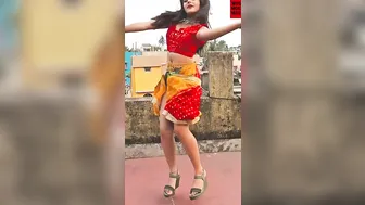 SHRITI Social Media Influencer | Dum Dum Dum #shriti #socialmedia #dancevideo #indian #influencer #6