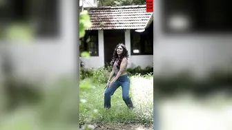 Latest Dance Performance of Gayathri Suresh | Dum Dum Dum #gayathrisuresh #actresslife #latestdance #10