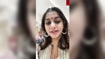 Actress MEERA NANDAN's Live video for Followers | Dum Dum Dum #meeranandan #malluactress #actress #3