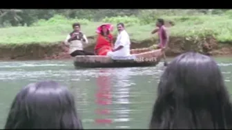 Director Brilliance | Dum Dum Dum #funnytrolls #malayalammovies #vinayandirector #actresses #7