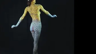 Art video: Yellow & Blue body-painting #9