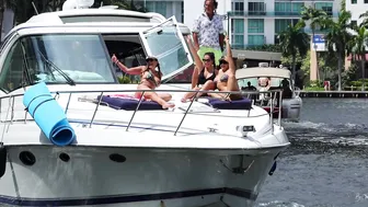 BIKIN1 FAIL Don't Blink !! Miami River Boats | Boat Zone #9