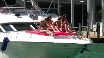 Miami Spring Breakers Out Of Control! Boat Zone Miami #10