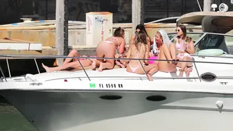 BIKINI PARADE IN MIAMI | BOAT ZONE MIAMI #4