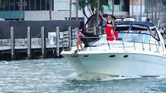 Top-Notch LADIES !! Here Comes TROUBLE !! Boat Zone Miami #7