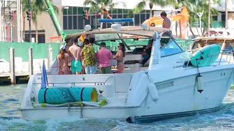 Only in Miami You See THIS!! Boat Zone Miami #7