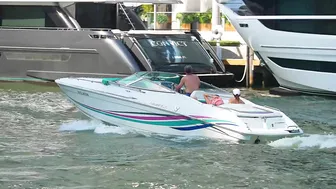 SHE IS A PRO!! The River is on FIRE! Boat Zone Miami #6