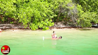 WRIST FIGHT GONE WRONG at HAULOVER INLET SANDBAR | BOAT ZONE MIAMI #7