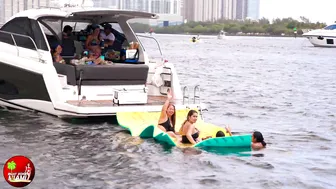 BOAT PARTY IN HEAVY RAIN AT HAULOVER SANDBAR 2023 | BOAT ZONE MIAMI #4