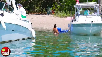 LATINAS ARE DIFFERENT!! HAULOVER SANDBAR 2023 | BOAT ZONE MIAMI #7