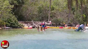 LUCKY GUY! WILD PARTY AT THE HAULOVER INLET SANDBAR | BOAT ZONE MIAMI #7