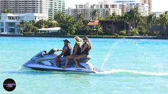 SHE KNOWS HOW TO MOVE IT! MIAMI SANDBAR | BOAT ZONE MIAMI #10