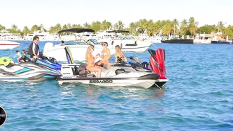 SHE KNOWS HOW TO MOVE IT! MIAMI SANDBAR | BOAT ZONE MIAMI #6