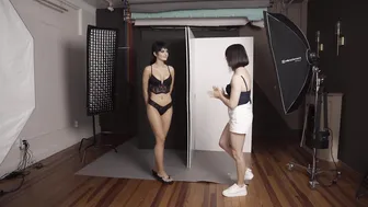 How to Use V-flats for Boudoir #3