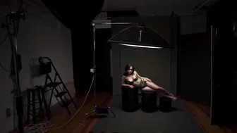 Top Lighting for Boudoir + Posing (Part 1/2) #5