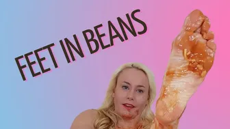 Feet in beans and sausages