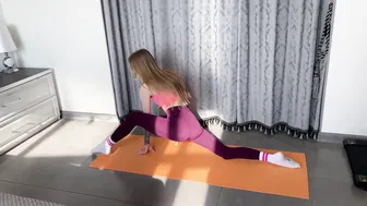 CONTORTION WORKOUT. SPLITS STRETCH. FLEXIBLE GIRL. STRETCHING WORKOUT. GYMNASTIC FLEX. YOGA ART №2 #4