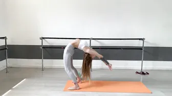 CONTORTION WORKOUT. GYMNASTICS FLEX.CONTORTION COACH. FULL BODY STRETCH.FLEXIBLE GIRL. YOGA ART #8