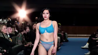 Paris Fashion Show Ramp Walk Model Video Collection 02 Model catwalk in slow motion #5