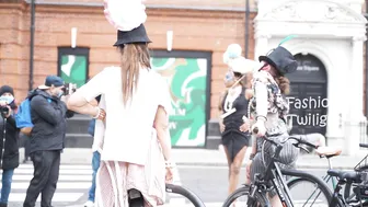 Street Fashion Film in slow motion with lots of Models and cars #6