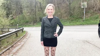 Outdoor Clip in Wolford Strumpfhose , Pantyhose , Tights , Lingerie unterwegs mit der G-Klasse . #4