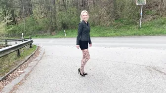 Outdoor Clip in Wolford Strumpfhose , Pantyhose , Tights , Lingerie unterwegs mit der G-Klasse . #5