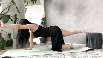 Workout Stretching Dress Challenge exercise #10