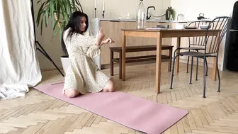 Workout Stretch Exercise #9