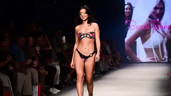 4K 60P ] Beach Bunny Swimwear Fashion Show EP-2 | Miami Swim Week 23/24 | Paraiso Miami Beach #9