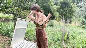 Zero-Waste Building in the Rainforest - an Off Grid Tiny House for my Ducks! #4