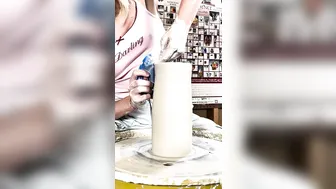 Pulling the walls of a vase - Pottery ASMR :) #7