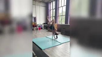 Pole tricks #10