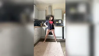 Kitchen balance yoga #2