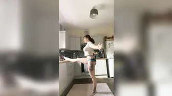 Kitchen stretches #10